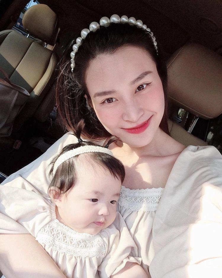 Con gái đông nhi có tướng mặt tương lai đẹp như mỹ nhân giàu sang phú quý - 5