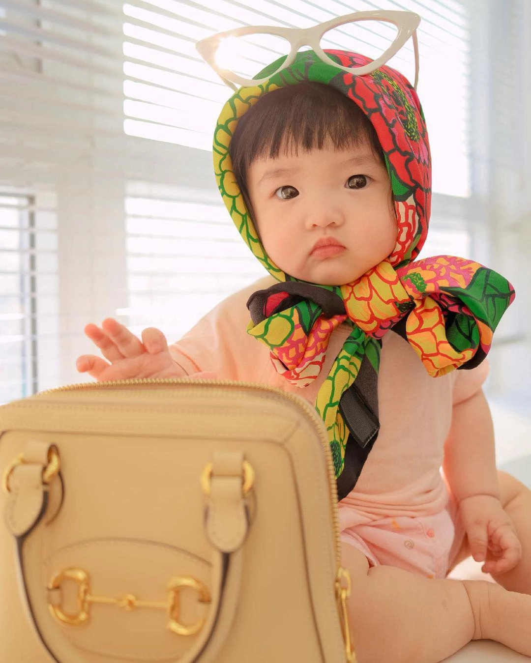 Con gái đông nhi có tướng mặt tương lai đẹp như mỹ nhân giàu sang phú quý - 7