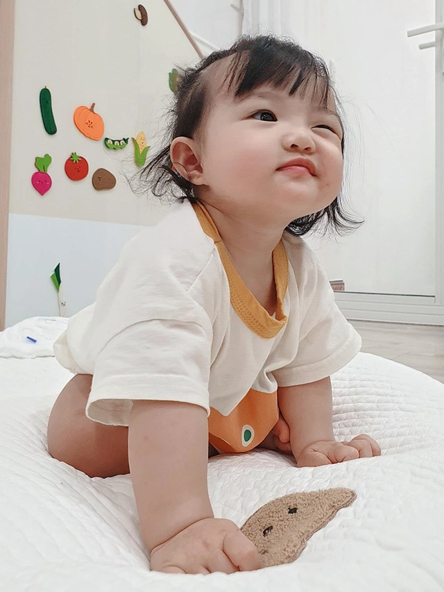 Con gái đông nhi ông cao thắng càng lớn càng xinh như thiên thần da trắng ngần bụ bẫm - 15