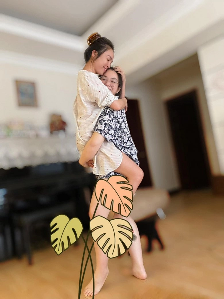 Con gái hiền thục 20 tuổi cao 1m7 xinh quyến rũ bố là giám đốc giàu có - 10