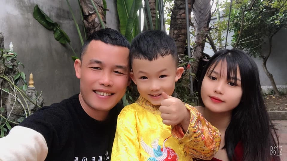 Con gái hiệp gà xinh đẹp lớn phổng phao tuổi 17 nhiều đạo diễn vào chốt đơn mờiđóng phim - 1