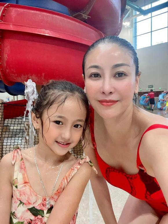 Con gái hoa hậu hà kiều anh 6 tuổi xinh như công chúa đời thực sao việt khen nức nở - 17