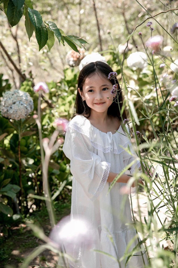 Con gái hoa hậu hà kiều anh 6 tuổi xinh như công chúa đời thực sao việt khen nức nở - 20