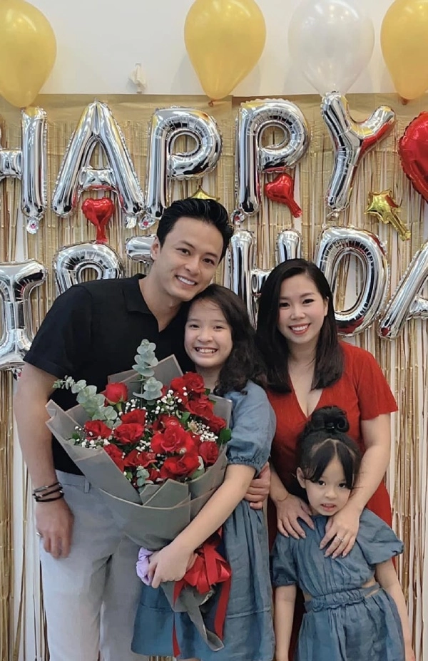 Con gái hồng đăng mạnh trường ngày nào thi bố ơi mình đi đâu thế giờ lớn không nhận ra - 13