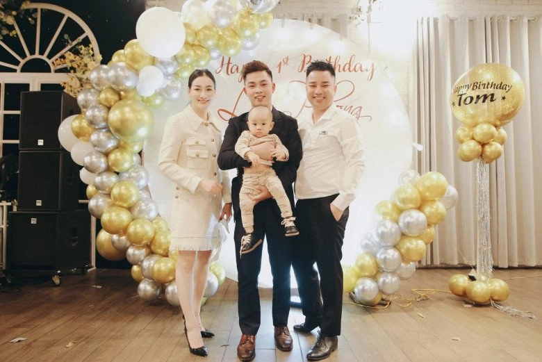 Con gái ít người biết của đàm vĩnh hưng là hotgirl sân bay sinh con cùng hữu công - 9