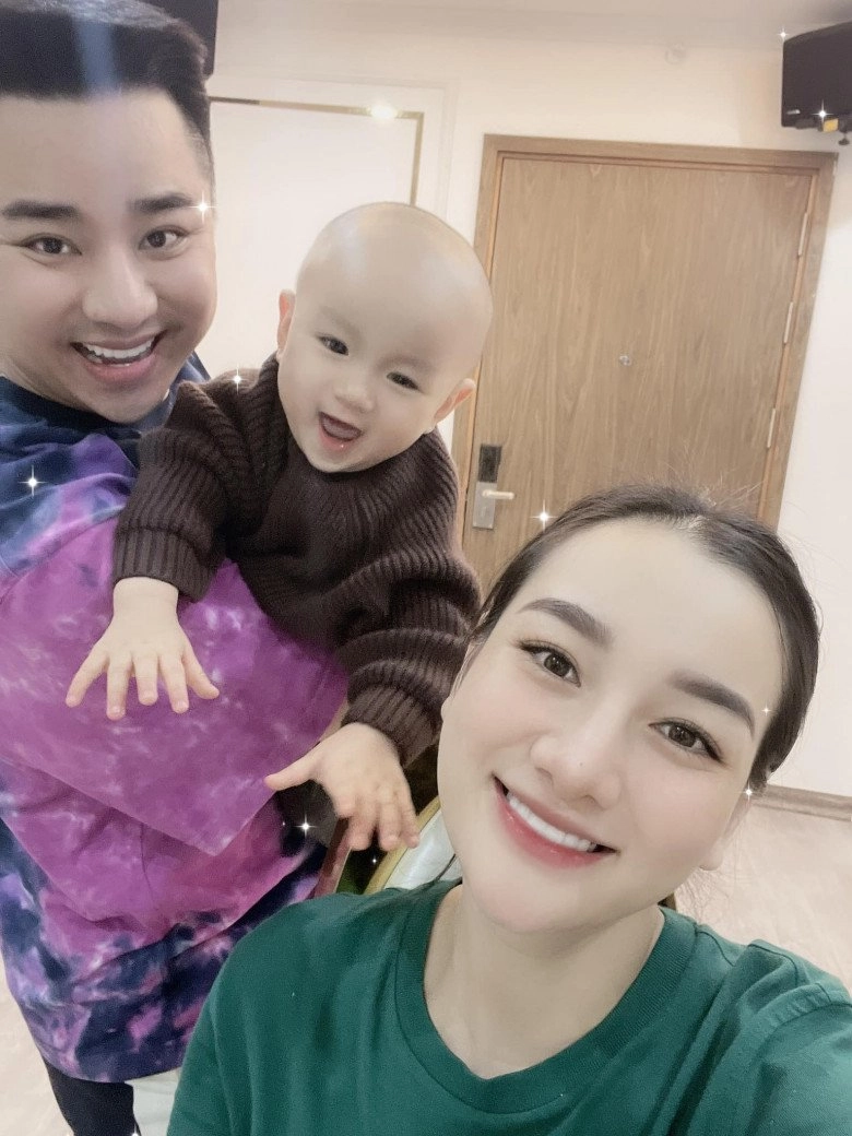 Con gái ít người biết của đàm vĩnh hưng là hotgirl sân bay sinh con cùng hữu công - 10