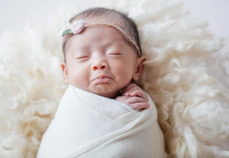 Con gái khánh thi tròn 4 tuổi xinh như công chúa nhìn hình là biết mợ chảnh được cả nhà cưng - 14