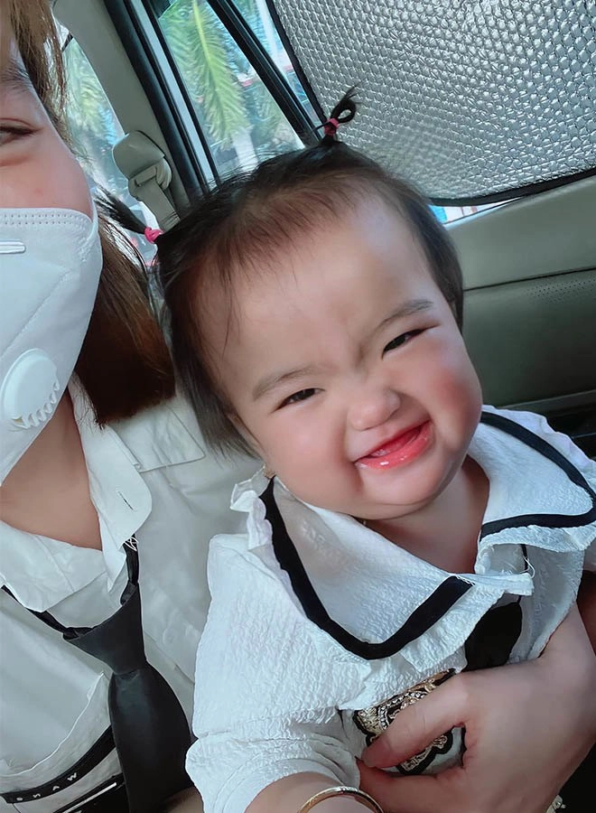Con gái mạc văn khoa hợp đất hải dương về quê tươi hơn hoa da trắng má hồng siêu yêu - 10