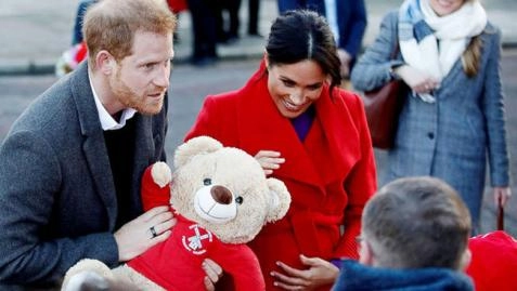 Con gái mới chào đời hoàng tử harry và meghan đã bị thấy có ý định kiếm tiền từ con - 1