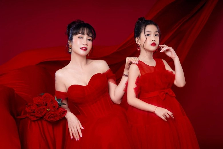 Con gái ốc thanh vân 9 tuổi xinh đẹp hệt mẹ thần thái sang chảnh như mẫu nhí - 5