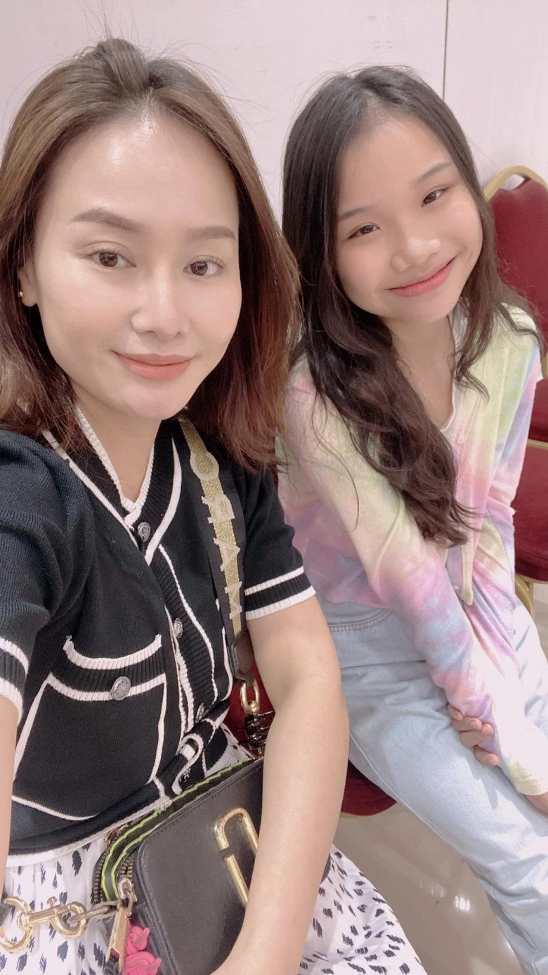 Con gái ruột ít người biết của mc thành trung thiếu nữ 12 tuổi xinh đẹp muốn lấy người giống bố - 2
