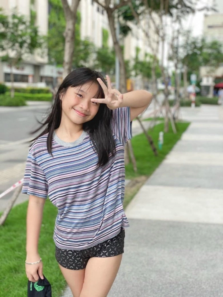 Con gái ruột ít người biết của mc thành trung thiếu nữ 12 tuổi xinh đẹp muốn lấy người giống bố - 13