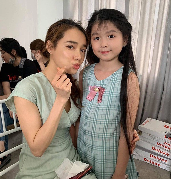 Con gái trấn thành 9 tuổi đẹp tựangọc nữcát xê mẫu nhí 2 năm dành tậu đất - 11