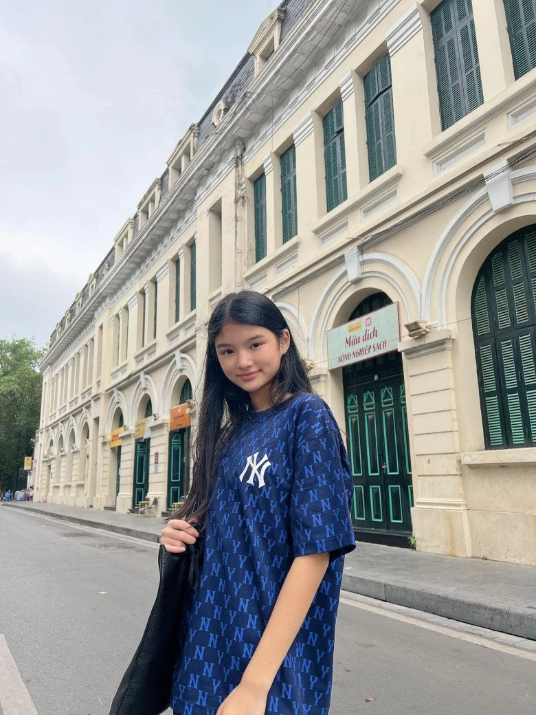 Con gái trương ngọc ánh 14 tuổi để mặt mộc đọ sắc một chín một mười với mẹ mỹ nhân - 4