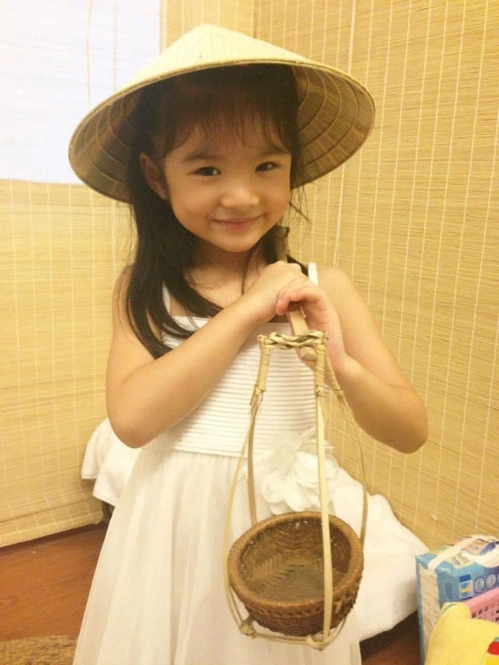 Con gái trương ngọc ánh lúc nhỏ là tiểu mỹ nhân 10 năm sau tự tin đăng quang hoa hậu - 2