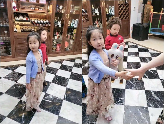 Con gái tuấn hưng sành điệu không đợi tuổi đi shopping với mẹ hotgirltự tin tư vấn chốt đơn - 10
