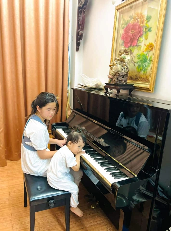 Con gái về nước nghỉ hè thuý nga chia sẻ nó ở việt nam làbên này có cơ hội lấy chồng - 5