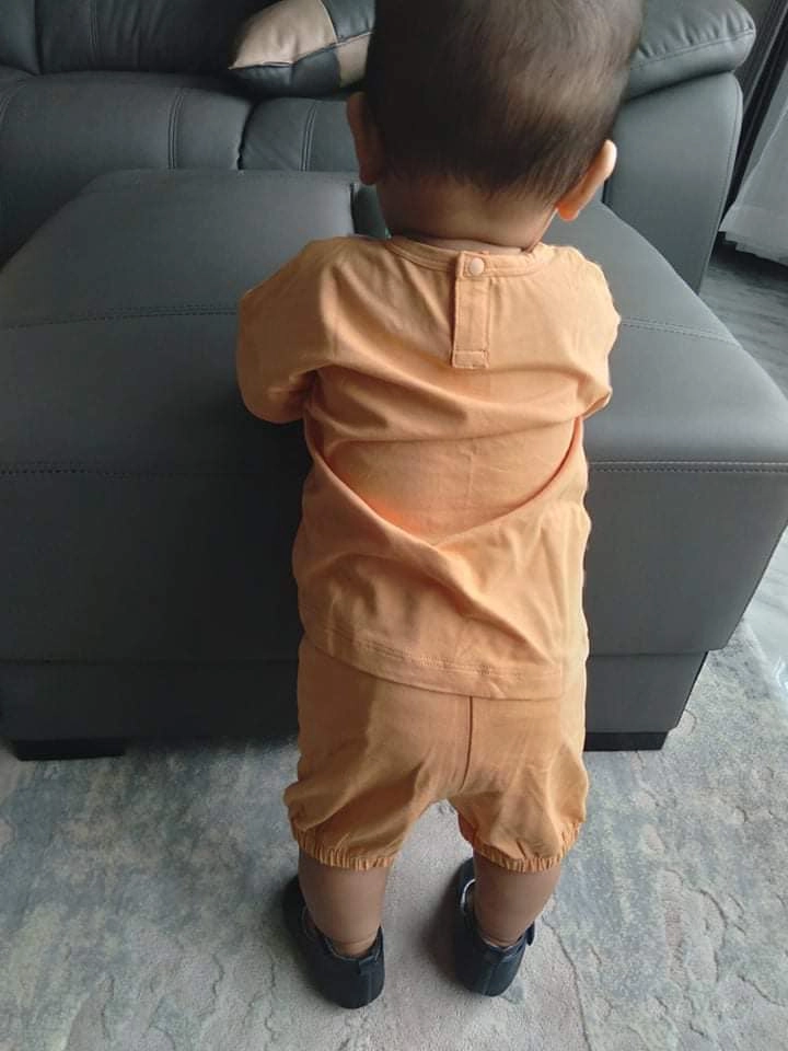 Con gái võ hạ trâm mặc quần áonhìn giống bố ấn độ đổi sang váy là khác hẳn - 3
