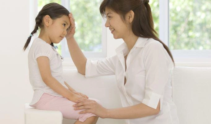 Con hỏi bố làm việc rất chăm chỉ sao nhà mình vẫn nghèo câu trả lời của mẹ nhận lời khen - 2