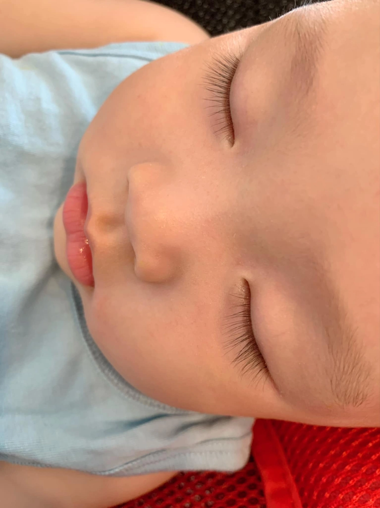 Con phan đinh tùng chào đời làm bệnh viện náo loạn giờ 6 tháng bố khen đẹp như angelina jolie - 6