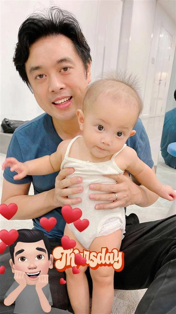 Con sinh đôi hồ ngọc hà được cả triệu phú mỹ ông hoàng kim cương hâm mộ vì đáng yêu - 13