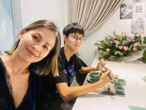Con trai 17 tuổi nhiều bđs của huy khánh chuẩn bị lên bàn mổ khiến nhiều người lo lắng - 6