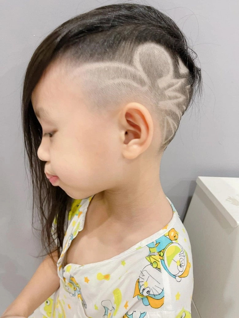 Con trai bị hỏi về ngoại hình giới tính vì nuôi tóc dài lê khánh ốc thanh vân đáp hay - 7