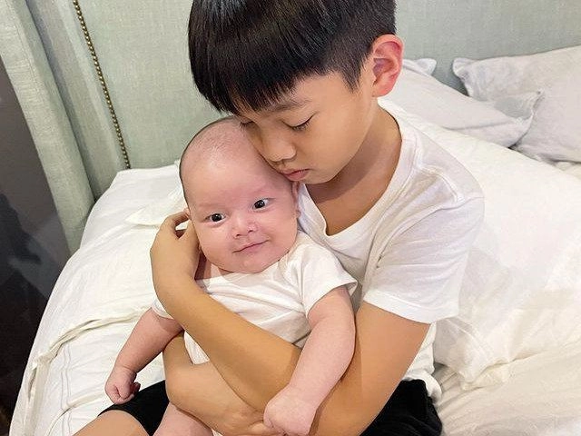 Con trai cường đôla 12 tuổi lớn phổng phao thừa hưởng gen cao của hồ ngọc hà - 10