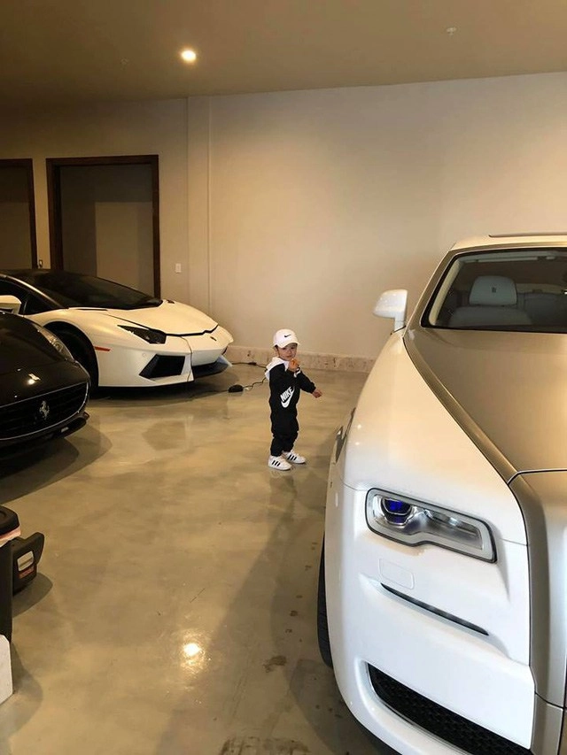 Con trai đan trường từng khóc đòi xách vali về việt nam tìm bố do nhớ bố - 3