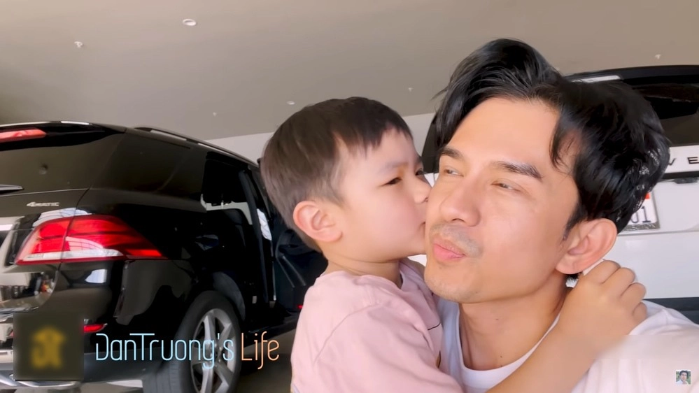 Con trai đan trường từng khóc đòi xách vali về việt nam tìm bố do nhớ bố - 4