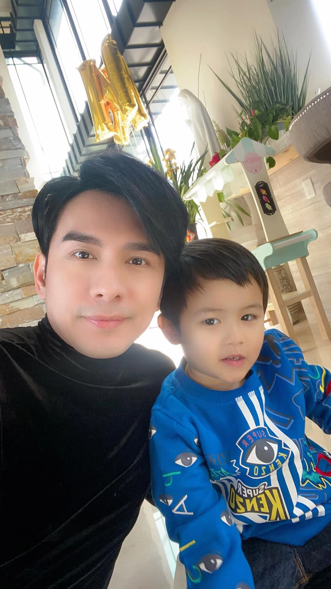 Con trai đan trường từng khóc đòi xách vali về việt nam tìm bố do nhớ bố - 5