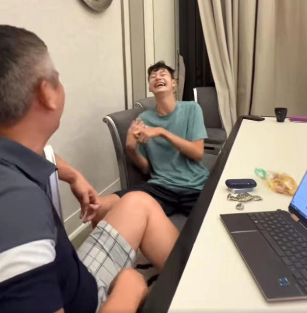 Con trai jennifer phạm quang dũng tình cảm với bố dượng đức hải được khen sao giống nhau thế - 3