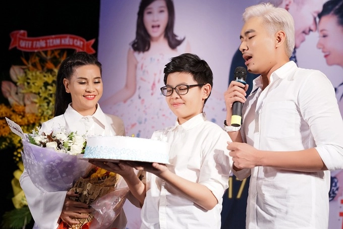 Con trai khuyên cát phượng tôn trọng kiều minh tuấn từ chối khi chú ngỏ ý tặng máy tính bảng - 1