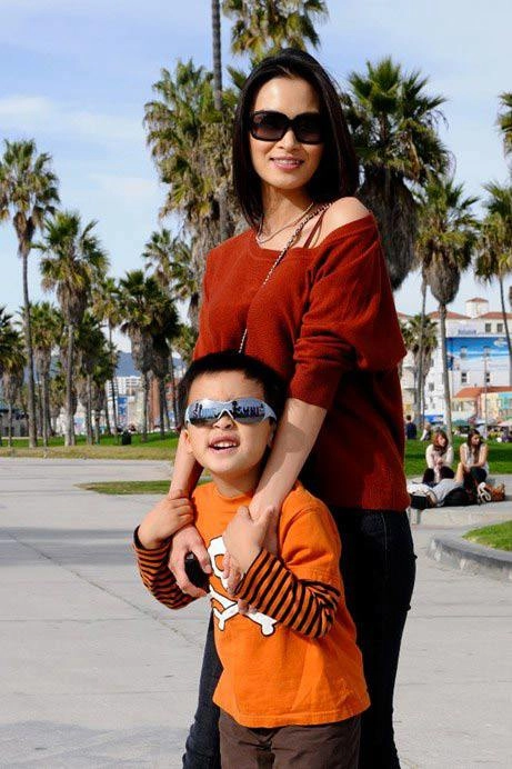 Con trai ruột ít người biết của lam trường 16 tuổi cao vượt mẹ gương mặt giống hệt bố - 2