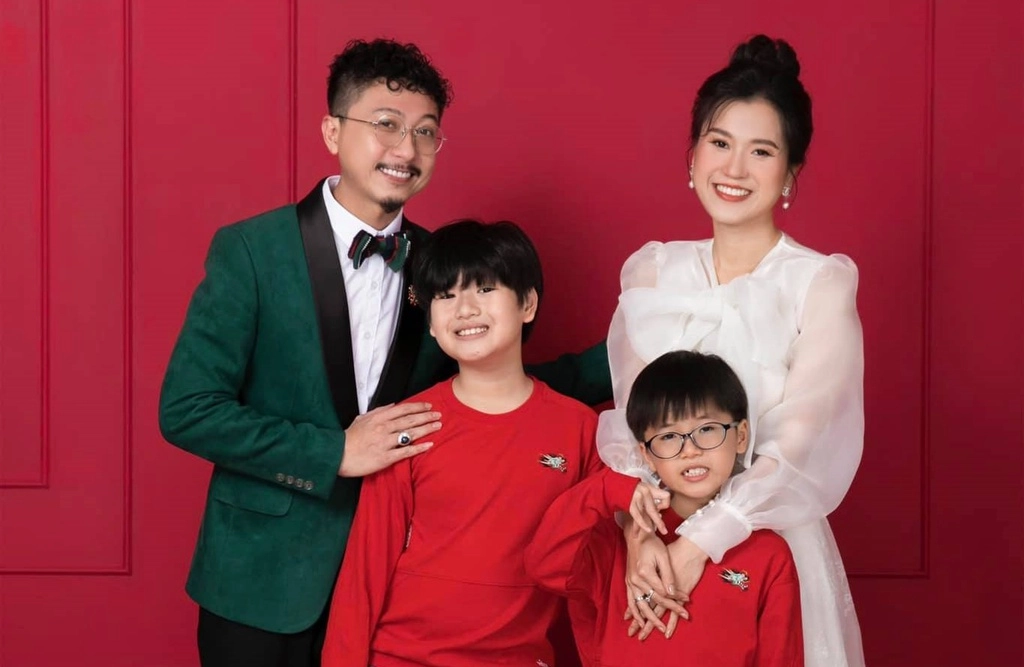 Con trai soái ca con gái mỹ nhân 6 cặp cha mẹ vip nhất việt nam vội nhận thông gia - 14