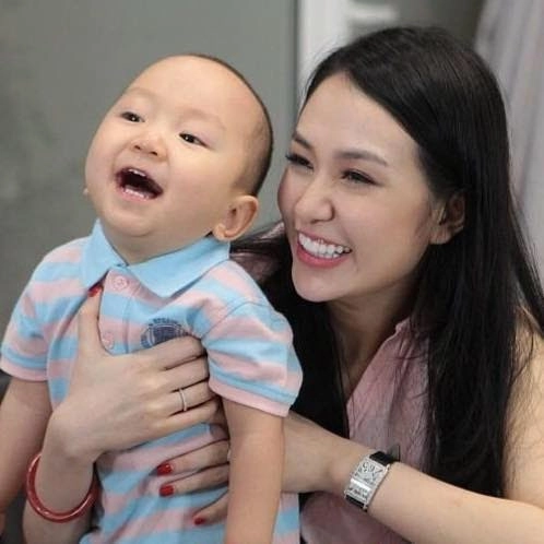 Con trai tuấn hưng càng lớn càng giống bố y đúc điển trai như nhóc tỳ hàn quốc - 7