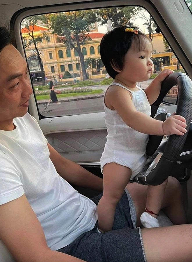 Cong bang kieu cuong đola cho con hà hồ và con đàm thu trang mỗi bé một xe 3 tỷ - 6