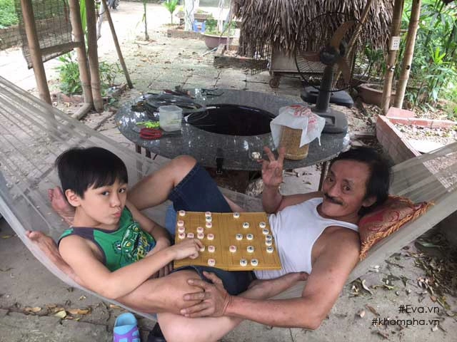 Cuộc sống của con gái ns giang còi sau khi bốmất ra khỏi nhà vườn 10000m2 với hai bàn tay trắng - 7