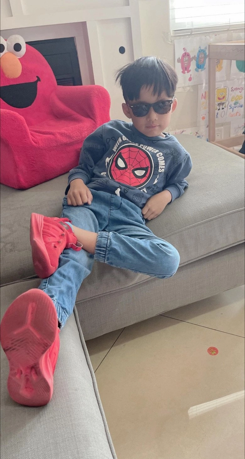 Cuộc sống làm mẹ đơn thân đủ đầy sang chảnh của ngọc quyên sau khi đổi họ theo chồng - 8