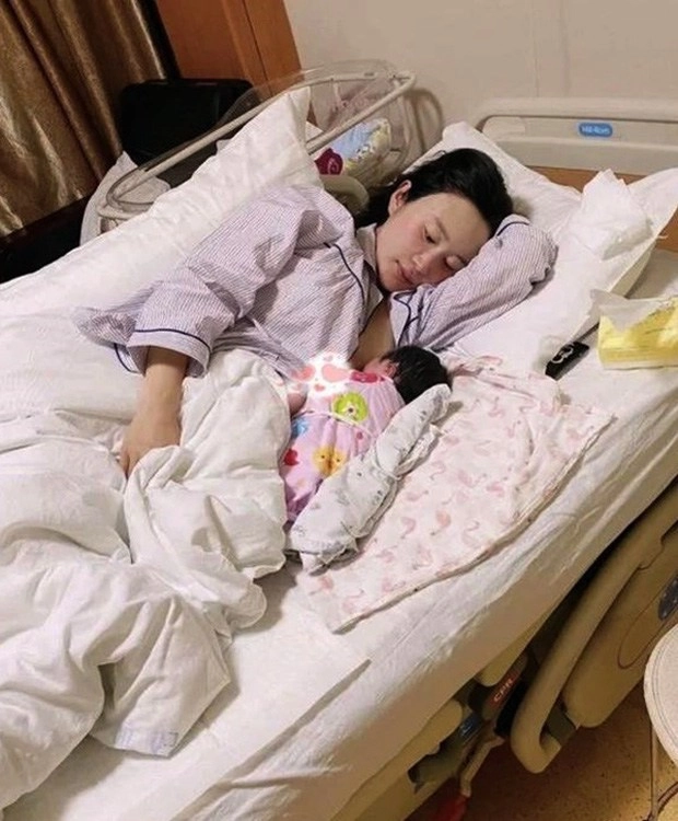 Cưới vợ mỹ nhân kém 31 tuổi đạo diễn u70 làm hết chăm con dọn nhà nấu nướng kiếm tiền - 3