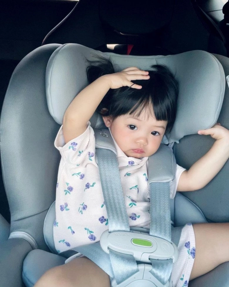 Cường đôla giận dỗi vì đàm thu trang chở con gái trên siêu xe 10 tỷ - 4