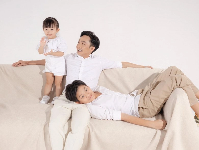 Cường đôla tự nhận gen quá mạnh con trai với hà hồ và con gái với đàm thu trang đều đúc khuôn bố - 2