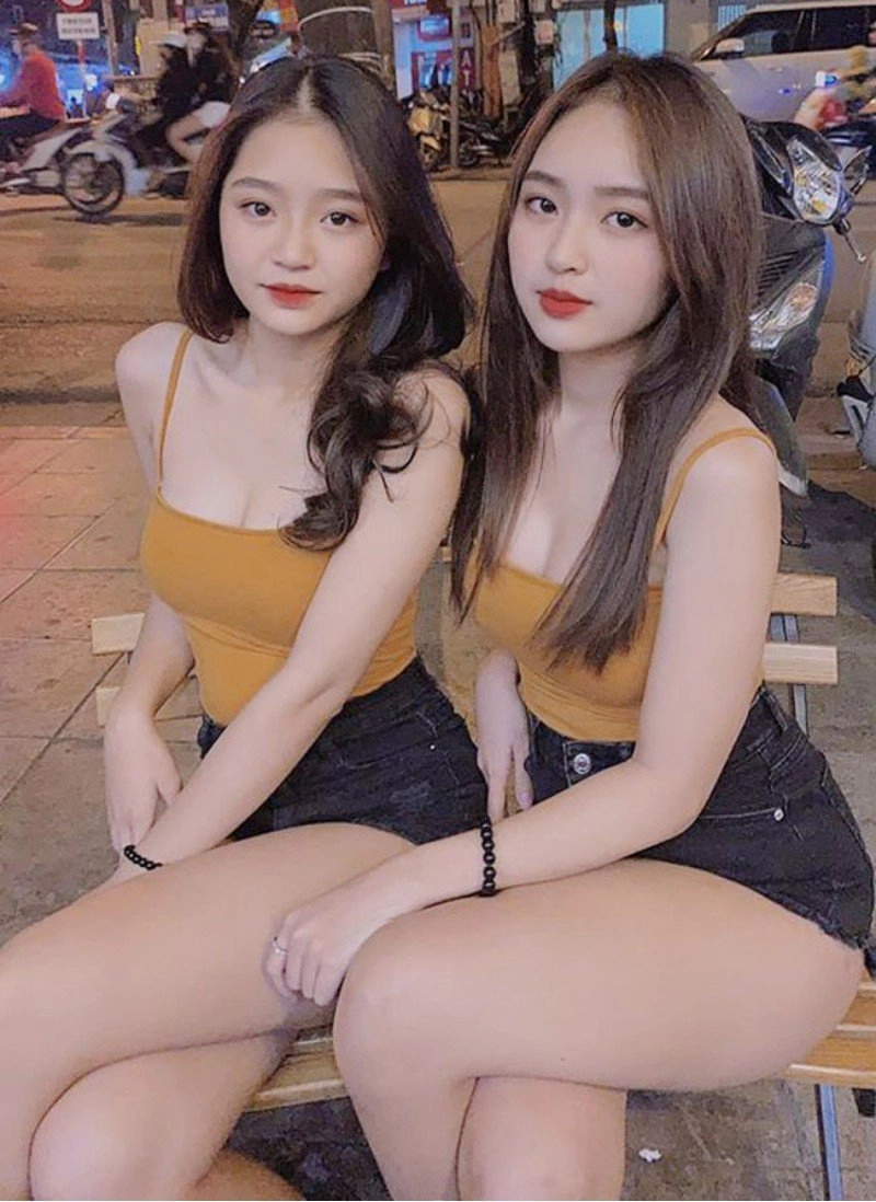 Cựu hotgirl lê phương anh mẹ 2 con nhưng body siêu bánh cuốn - 4