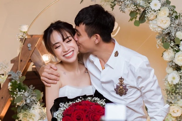 Đại gia minh nhựa 39 tuổi có 2 cháu ngoại sợ bị hiểu lầm là bố bế con vì quá trẻ - 6
