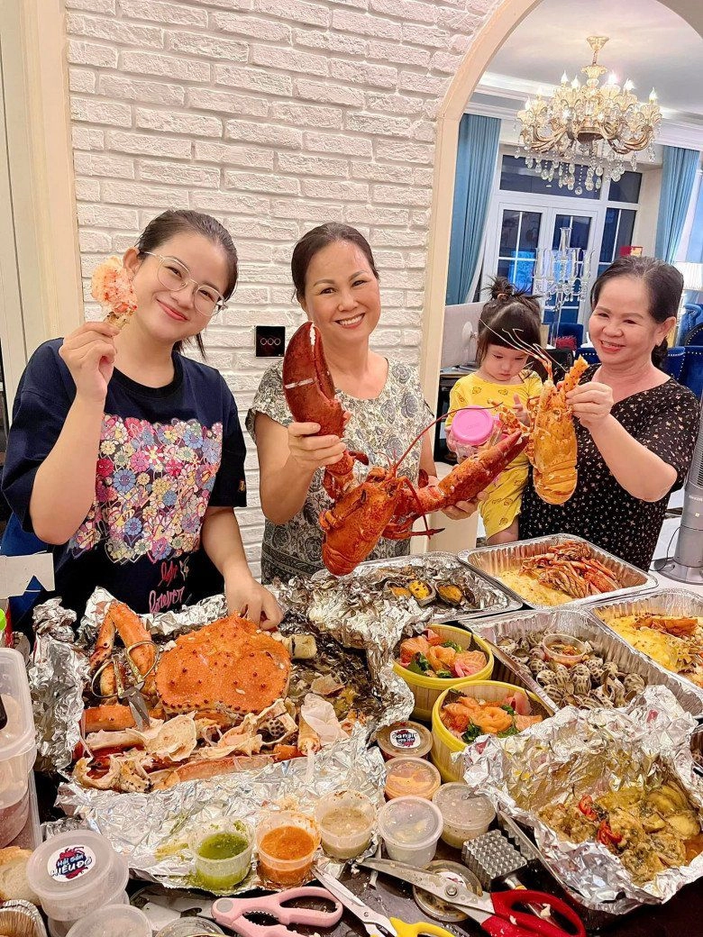 Đại gia quận 7 đoàn di băng khoe thực đơn gia đình11 mónngày liền bị nói con ăn thế mà vẫn gầy - 17