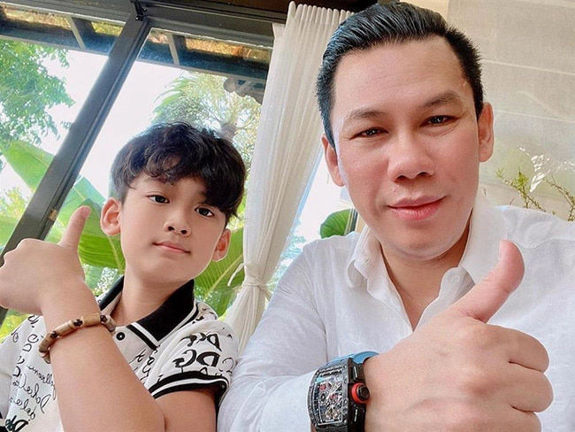 Đàm thu trang chiều con làm rạp chiếu phim trong nhà đại gia nhà 400 tỷ xây hẳn villa riêng - 15