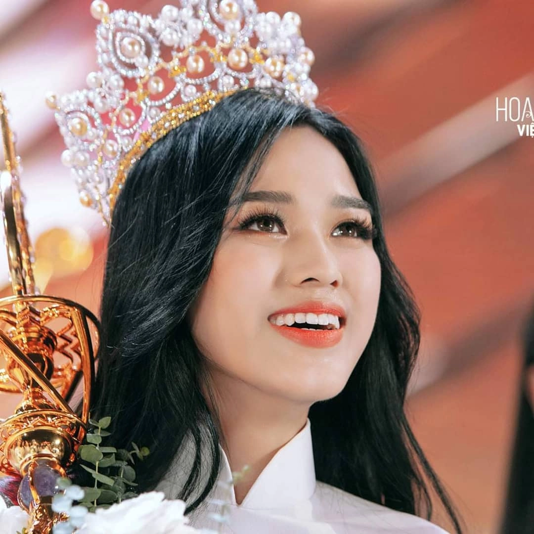 Dàn bông hậu trong 1 khung hình ai nấy 1 kiểu make-up riêng đỗ thị hà lạc quẻ - 11
