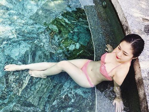 Dáng không chuẩn như người mẫu nhưng độ sexy của các mỹ nhân này giành hết phần thiên hạ - 10