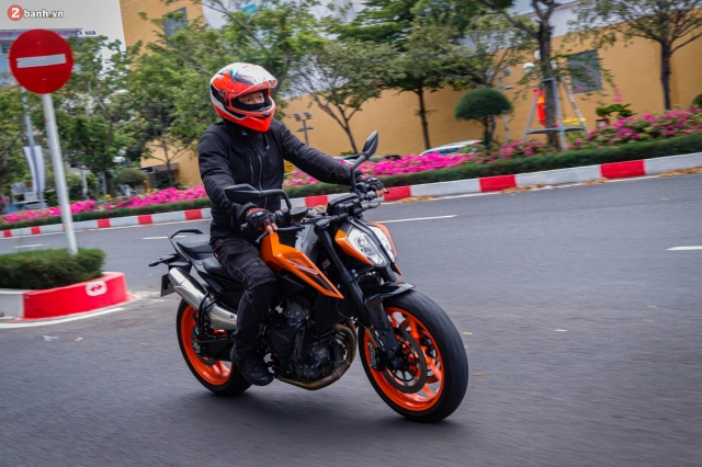 Đánh giá ktm 790 duke - 4 chiếc xe trong 1 thân xác siêu nhẹ - 18