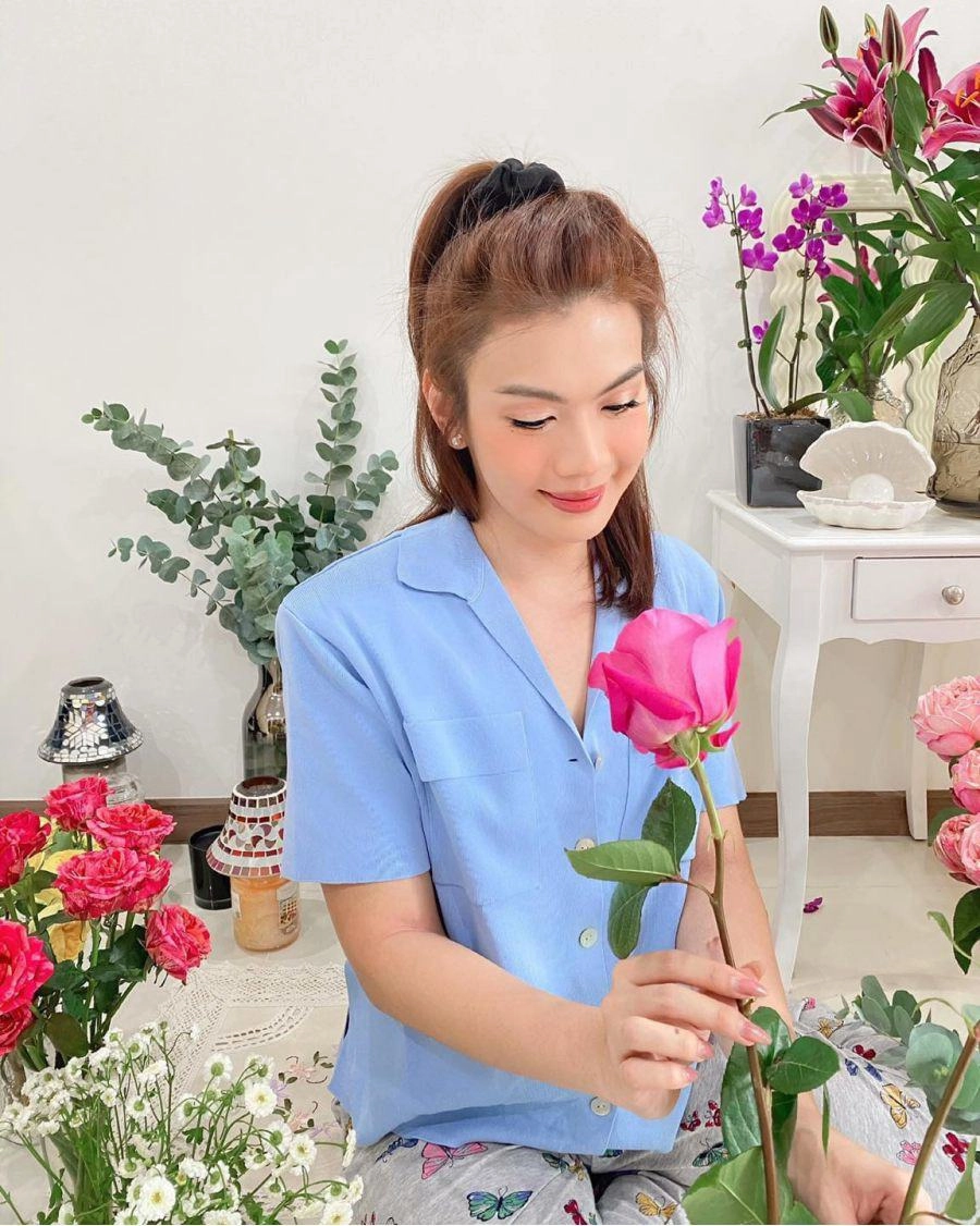 Đào bá lộc mặc style giấu quần xinh như tiểu thư với chiêu làm đẹp đơn giản - 11
